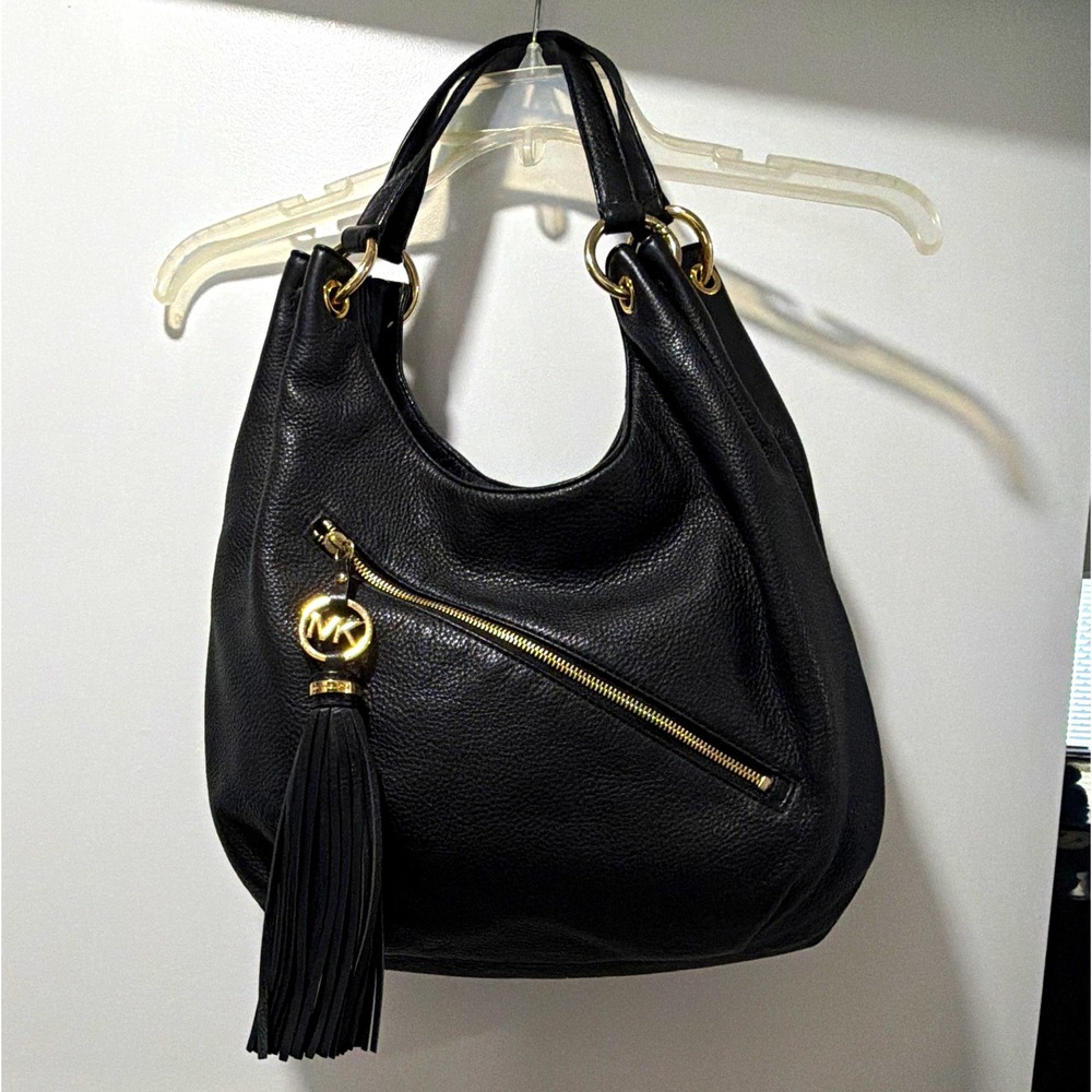 MK Charm Tassel Large Black Leather Slouchy Hobo Handbag Purse Perfect Cond